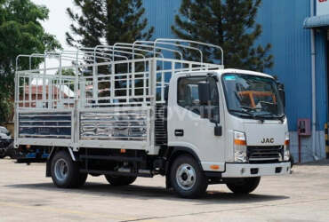 Xe tải JAC 1t9 và 3t5 thùng 4m3, máy cummins, giảm giá cuối năm